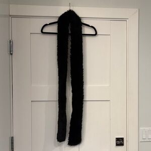 Babaton Black Faux Fur Accessory